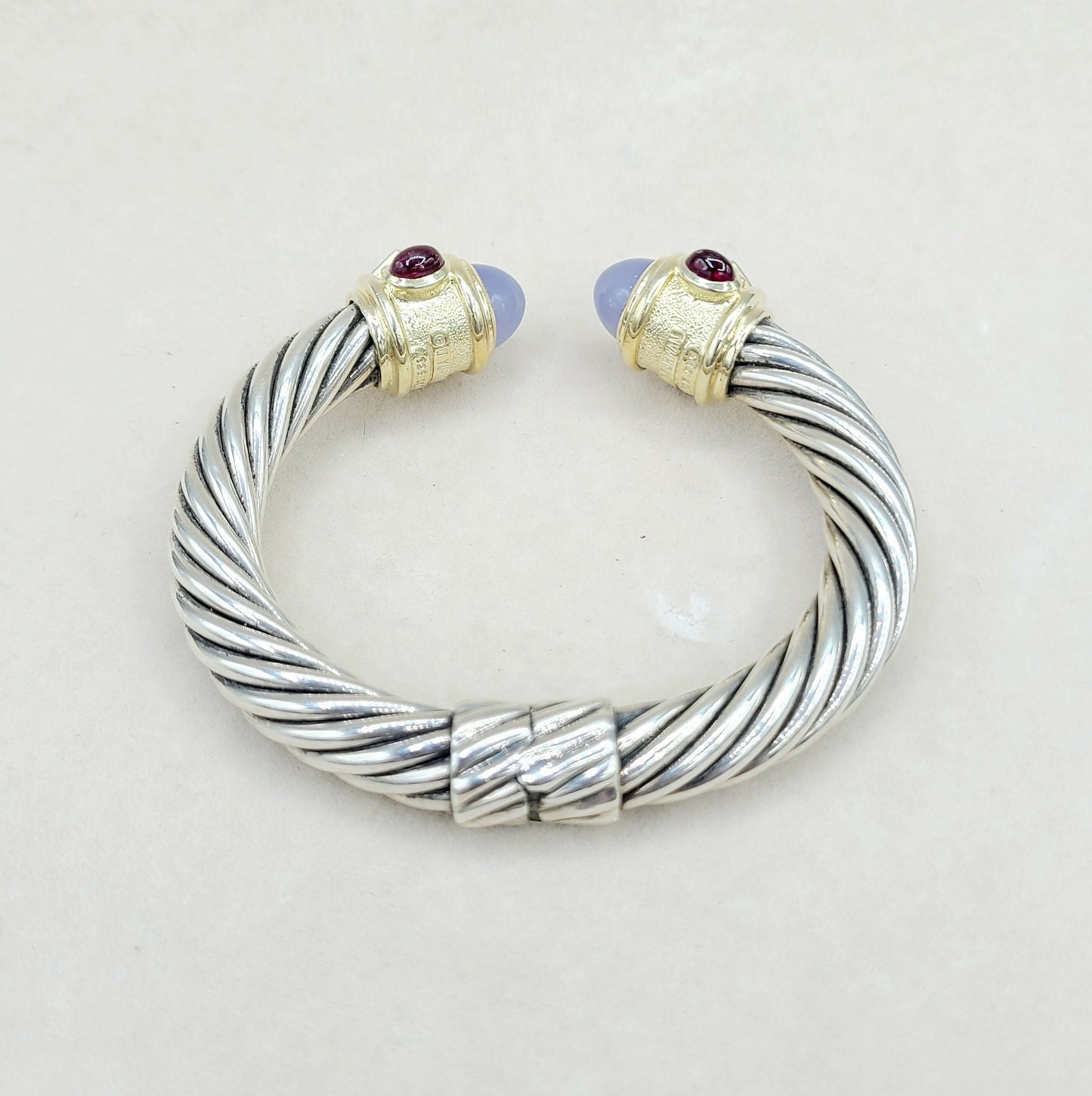 David Yurman 10mm Renaissance Bracelet With Chalcedony Peridot , Garnet And Gold
