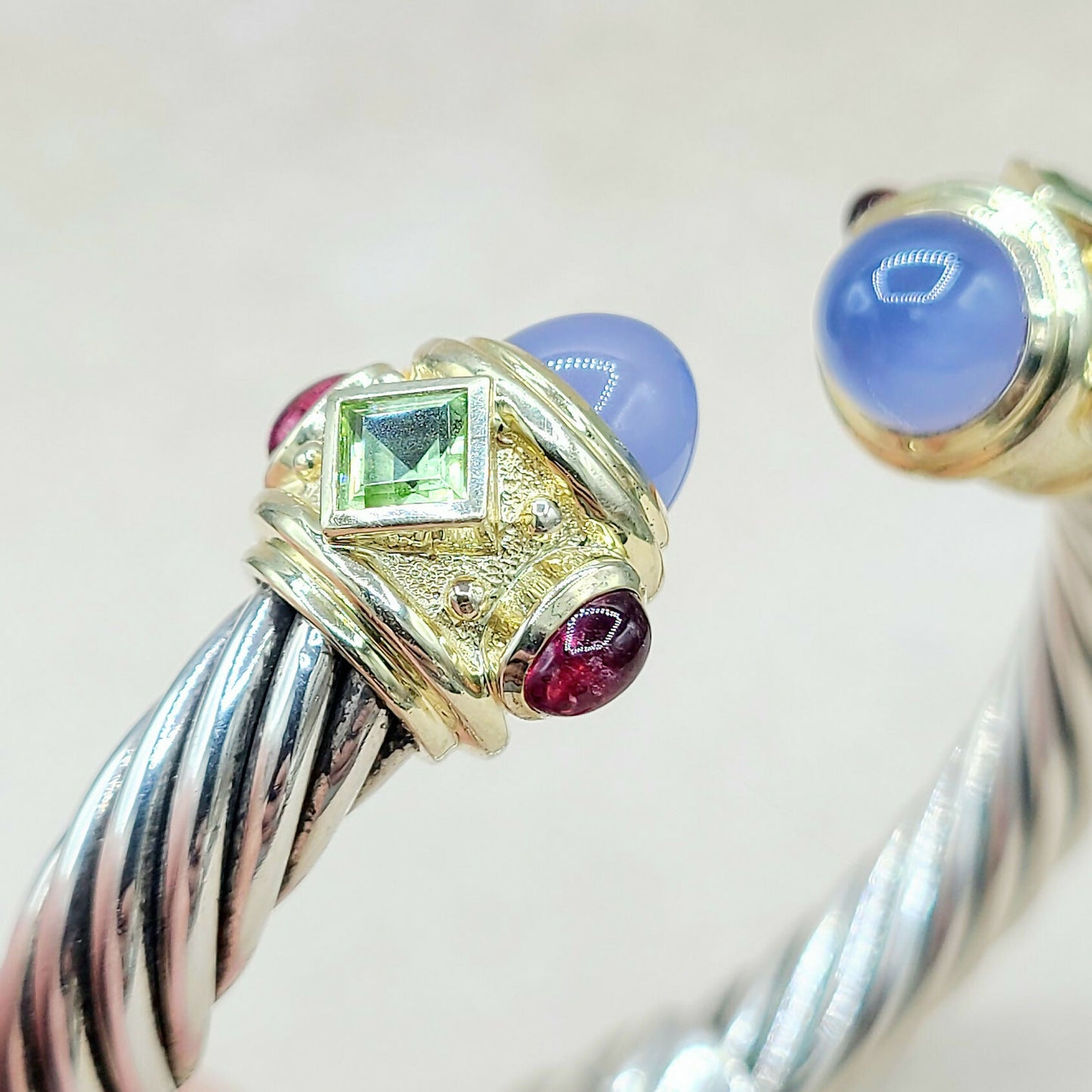 David Yurman 10mm Renaissance Bracelet With Chalcedony Peridot , Garnet And Gold