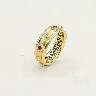 David Yurman Modern Renaissance Ring 18K Gold, Rubies, Diamonds