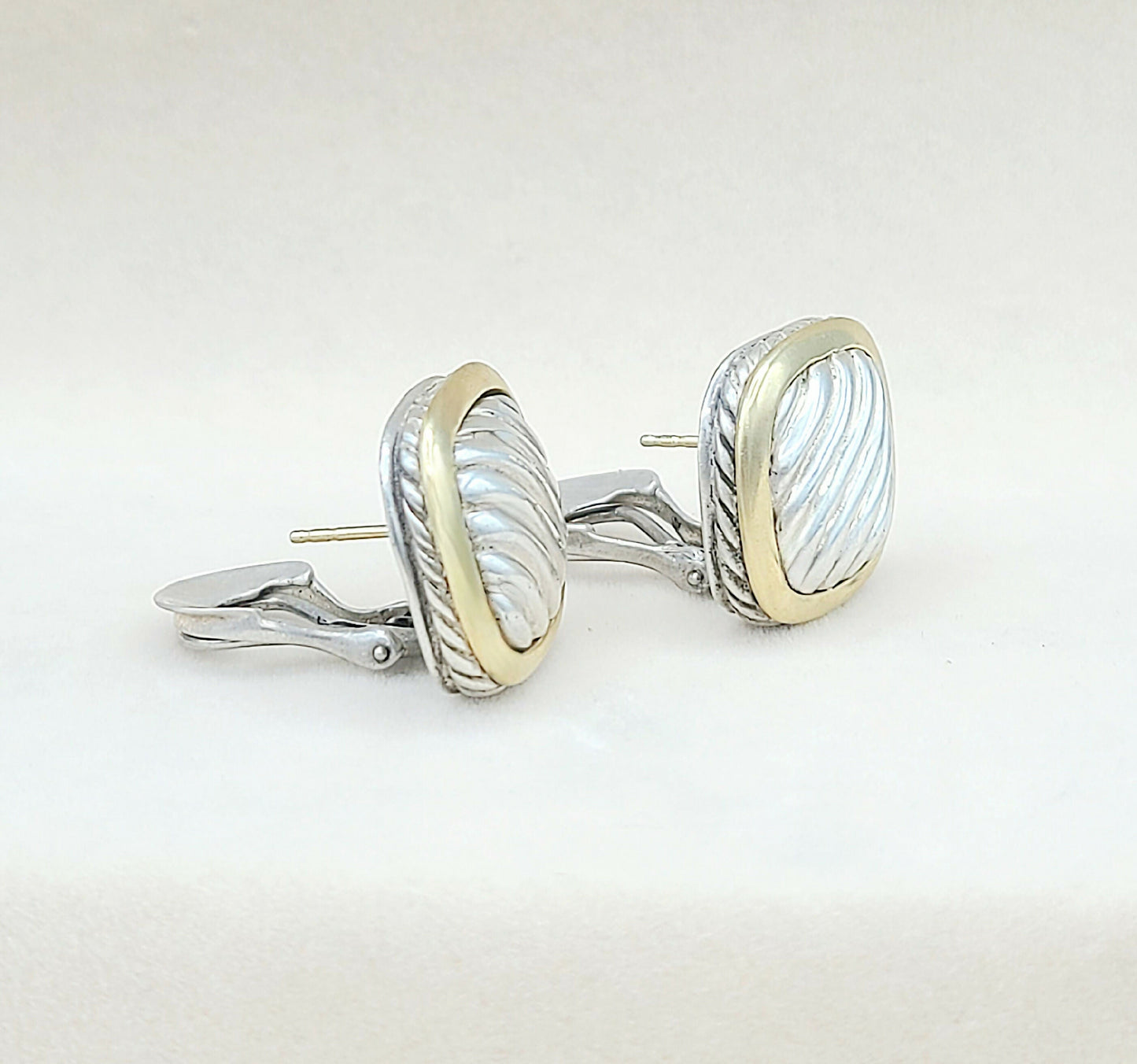 David Yurman Thoroughbred Sculpted Gold Earrings | Certified Pre-Owned AYW Luxury #