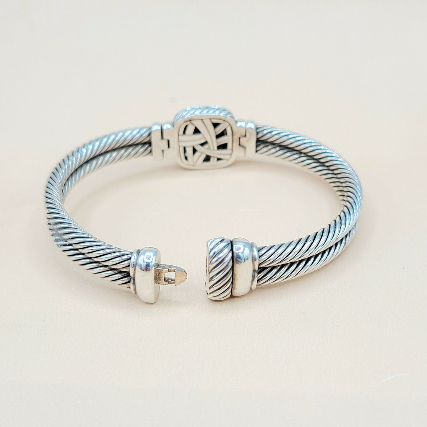David Yurman Albion Black Onyx Diamond Bracelet | Certified Pre-Owned AYW Luxury #