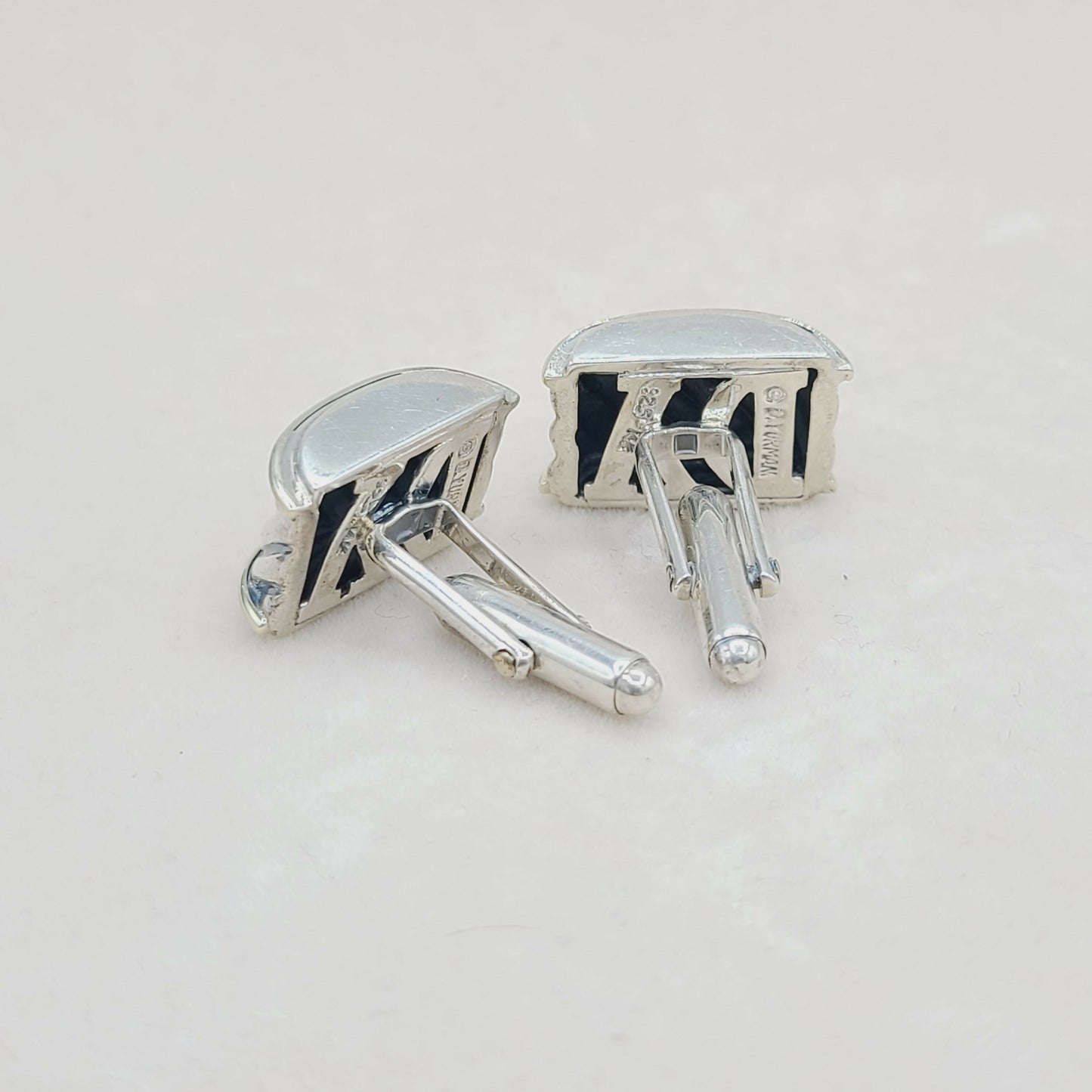 David Yurman Silver Thoroughbred Cable Cufflinks | Certified Pre-Owned AYW Luxury #