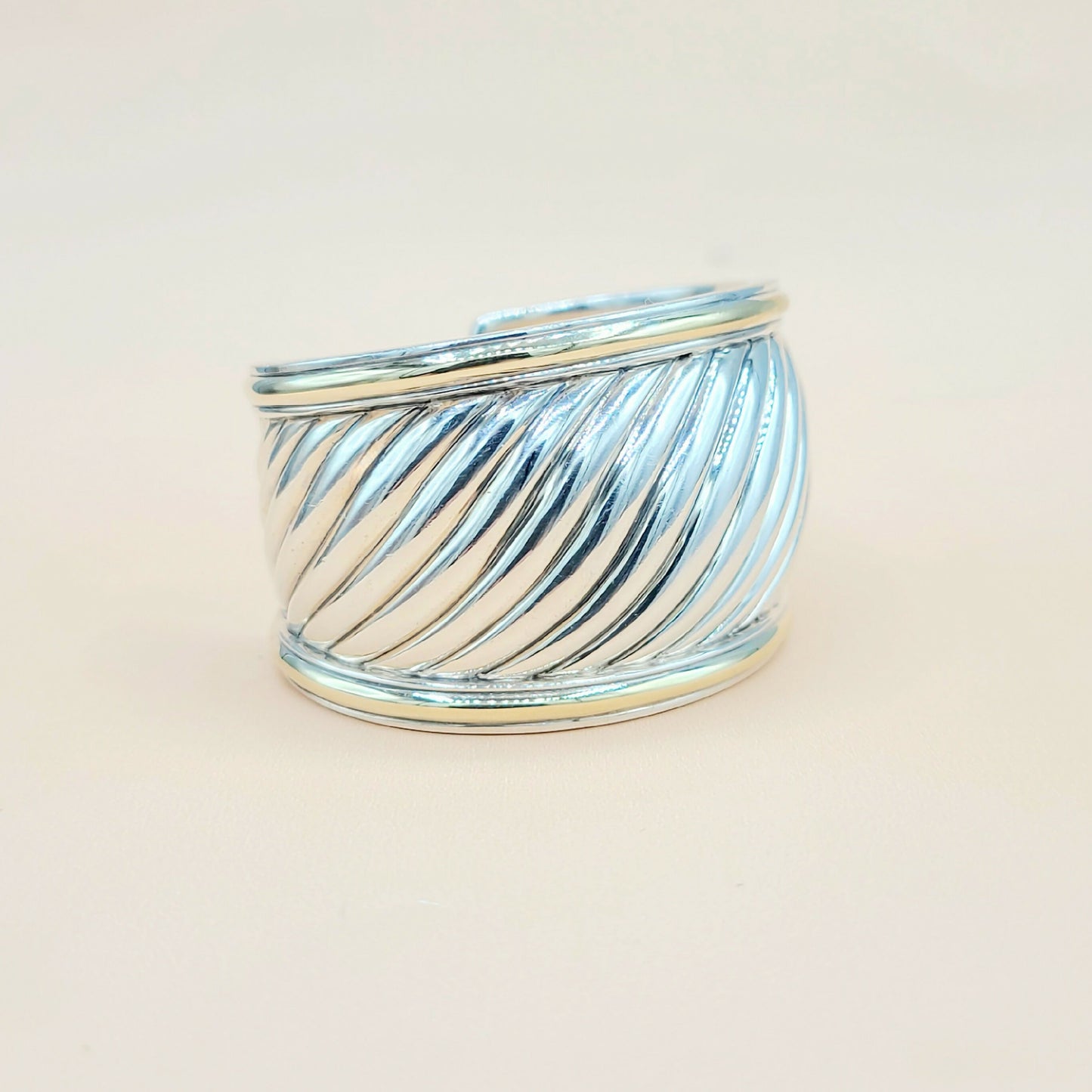 David Yurman Wide Sculpted Thoroughbred Cuff Bracelet | Certified AYW Luxury #