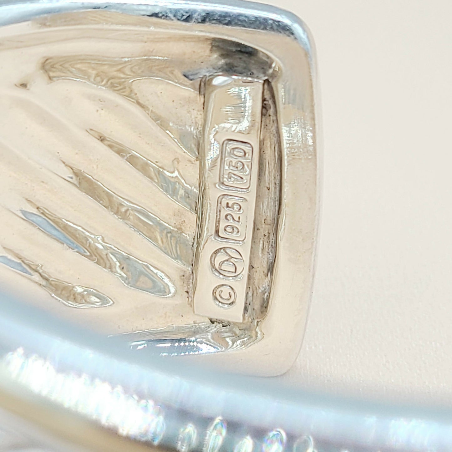 David Yurman Wide Sculpted Thoroughbred Cuff Bracelet | Certified AYW Luxury #