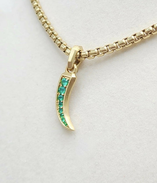 DAVID YURMAN Petrvs Claw Amulet In 18K Yellow Gold With Emeralds, 30.7mm