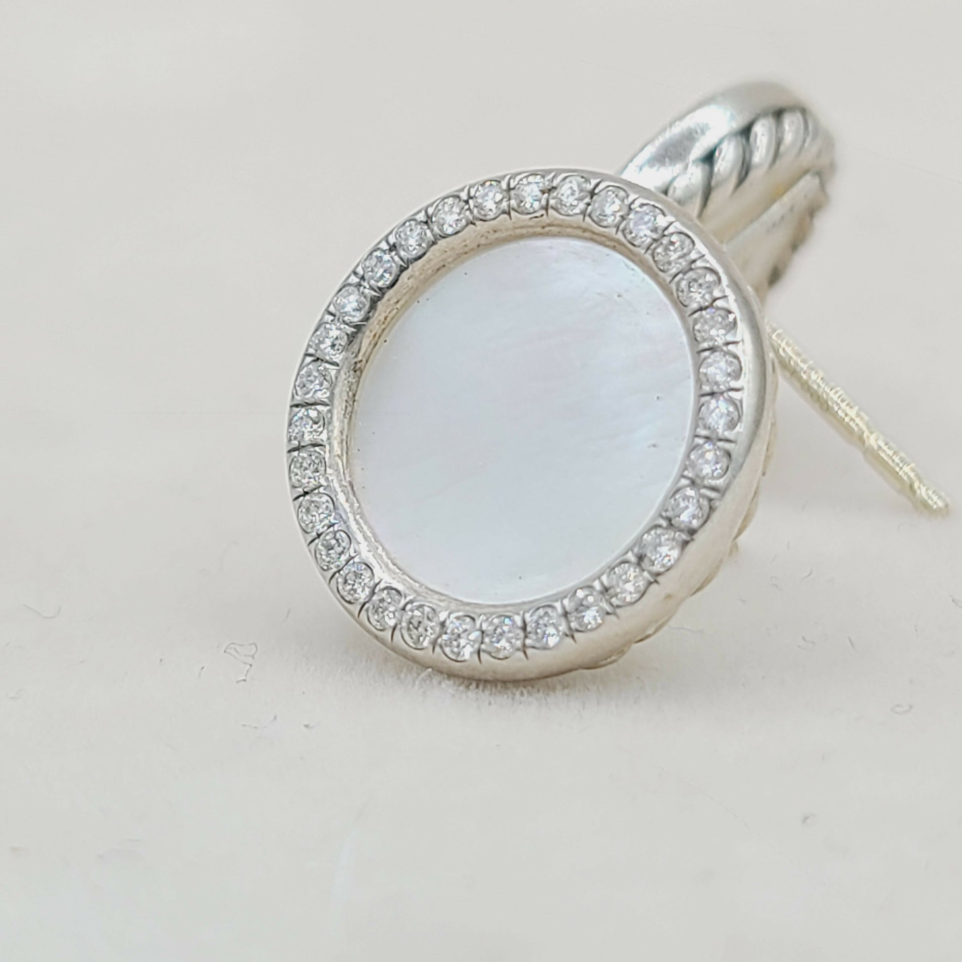 David Yurman Elements Button Earrings, Mother of Pearl & Diamond    #