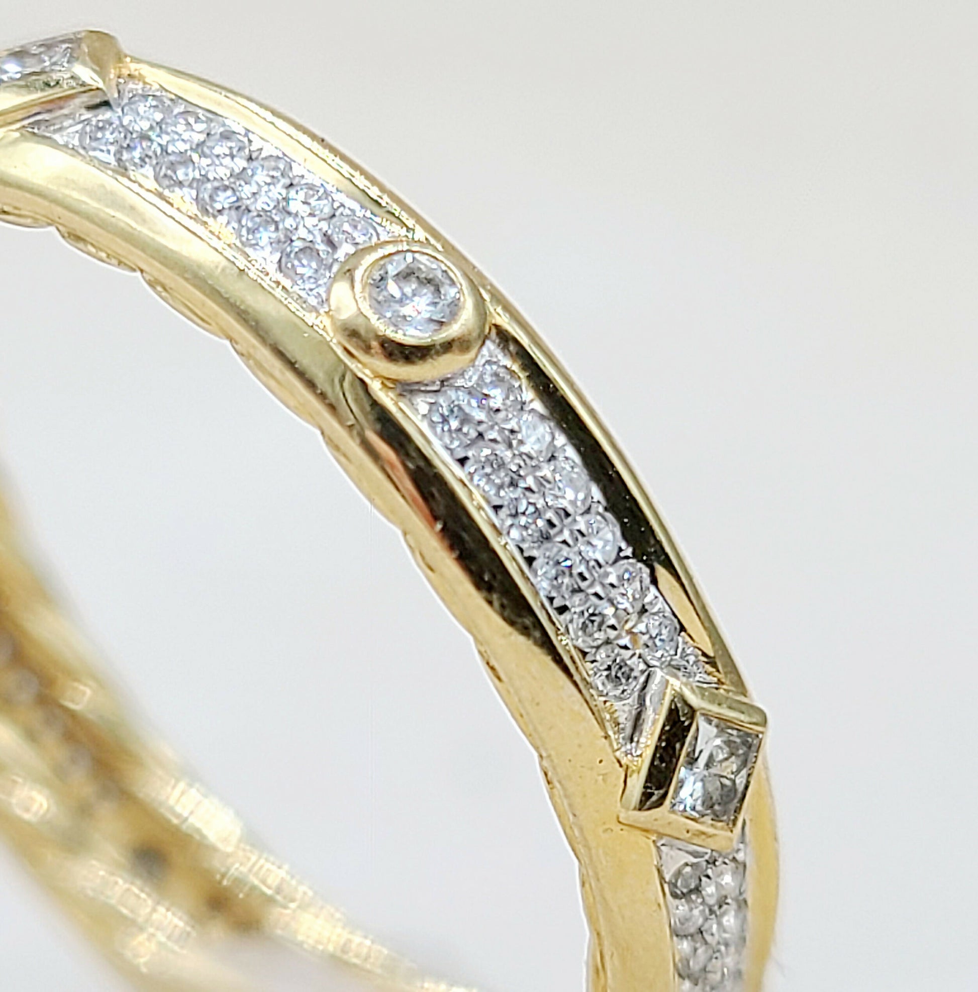 David Yurman Modern Renaissance Band Ring in 18K Yellow Gold with Full Pave Diamonds