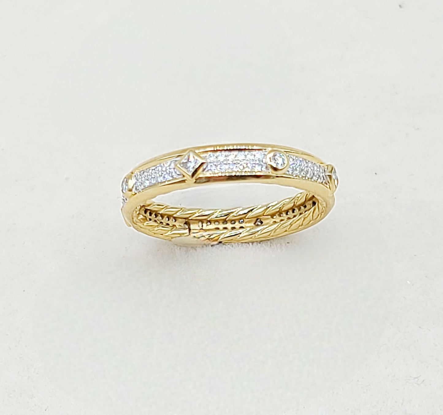 David Yurman Modern Renaissance Band Ring in 18K Yellow Gold with Full Pave Diamonds