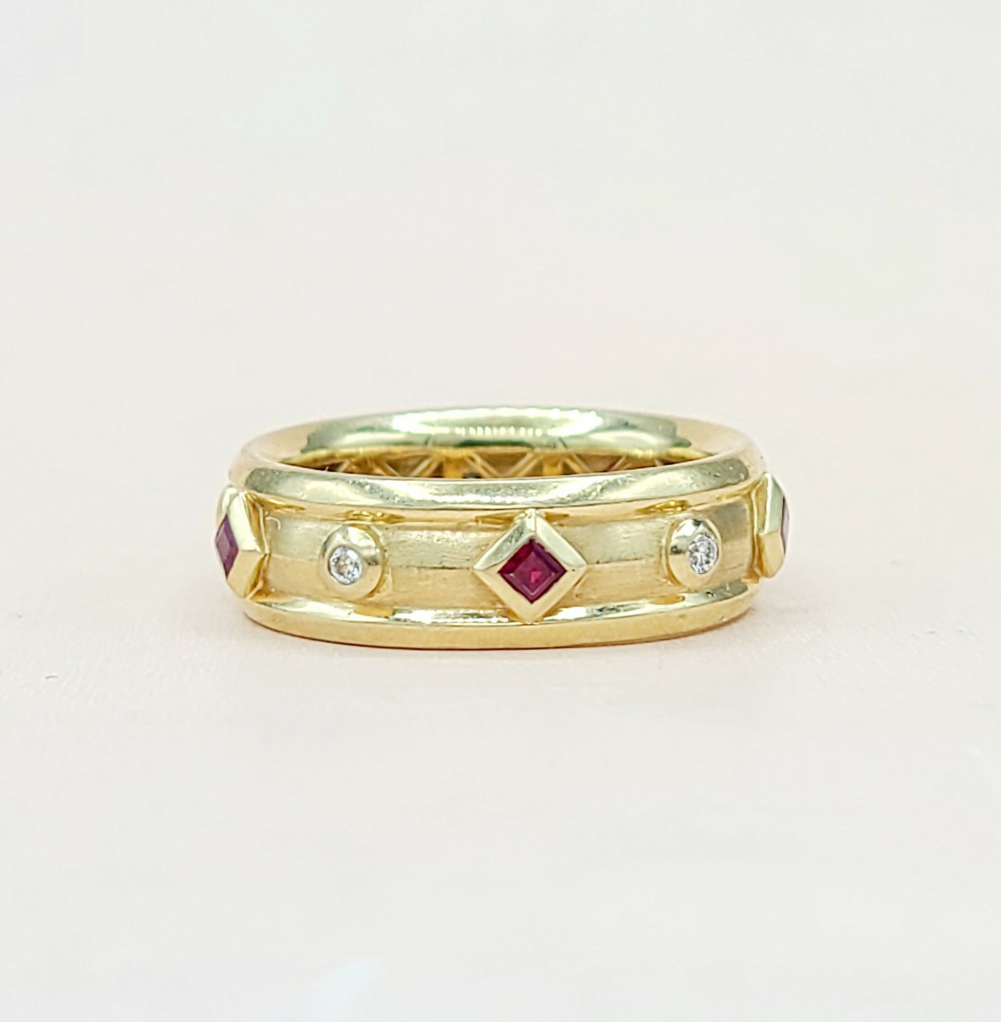 David Yurman Modern Renaissance Band Ring in 18k Gold With Rubies and Diamonds