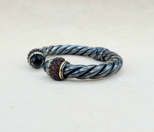  David Yurman Osetra Berries Bracelet  Black Onyx & Garnet