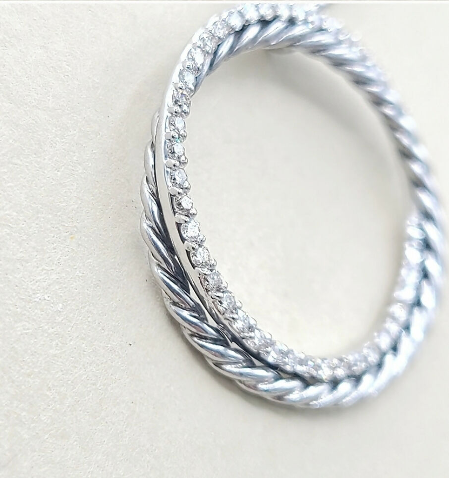  David Yurman Pave Diamond Crossover Circle Necklace