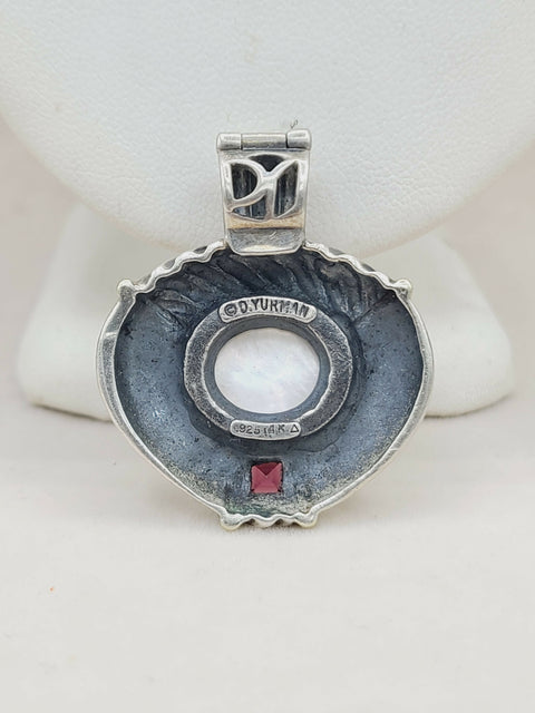  David Yurman Renaissance Pendant Large Pearl & Garnet