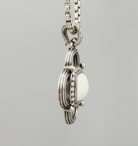  David Yurman Renaissance White Agate Diamond & Gold Pendant
