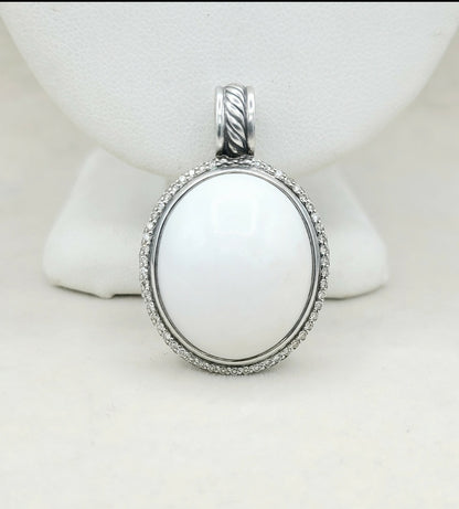 David Yurman Signature Oval Pendant – White Agate & Diamonds    #
