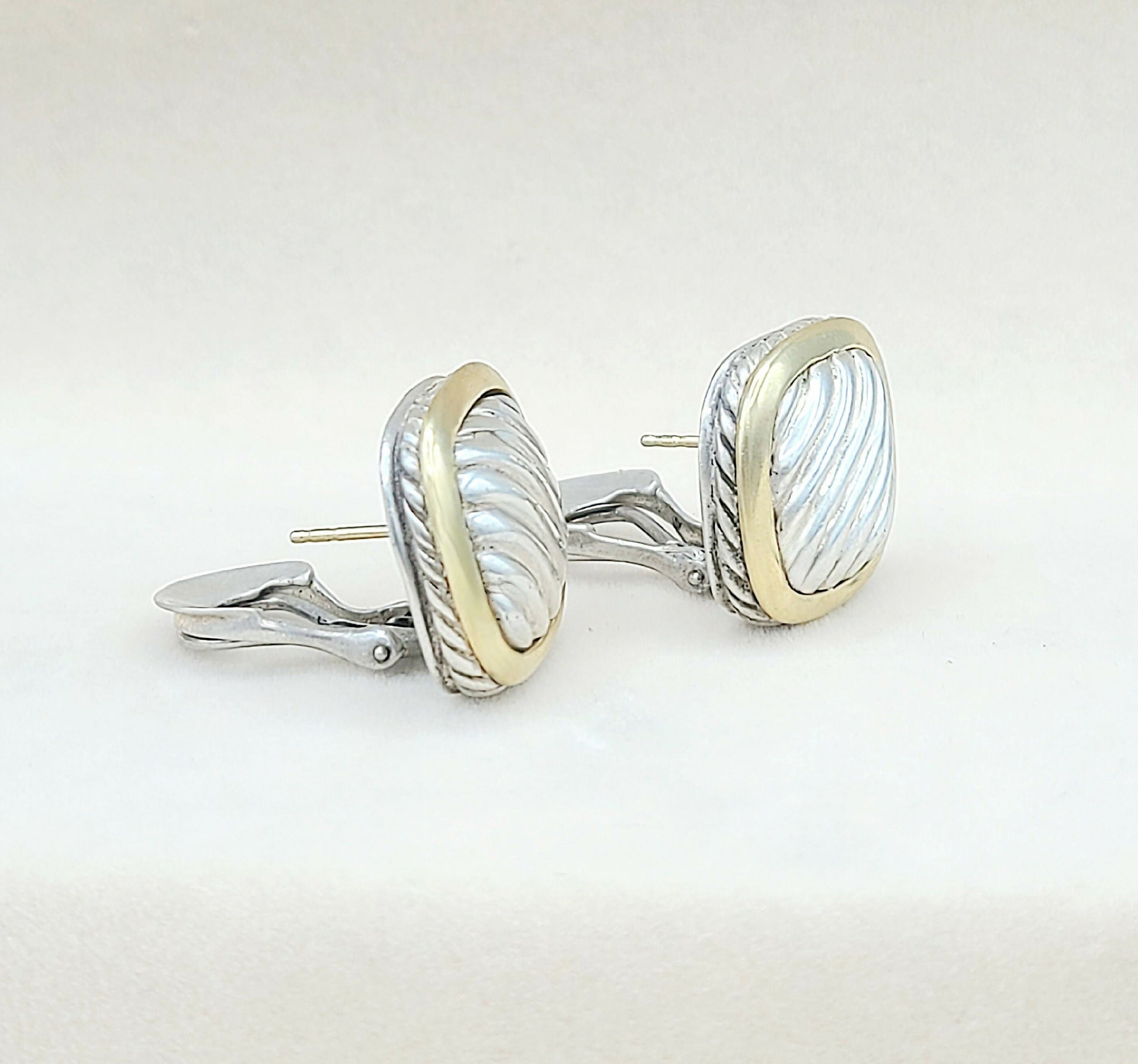 David Yurman Thoroughbred Sculpted Gold Earrings | Certified Pre-Owned  AYW Luxury #