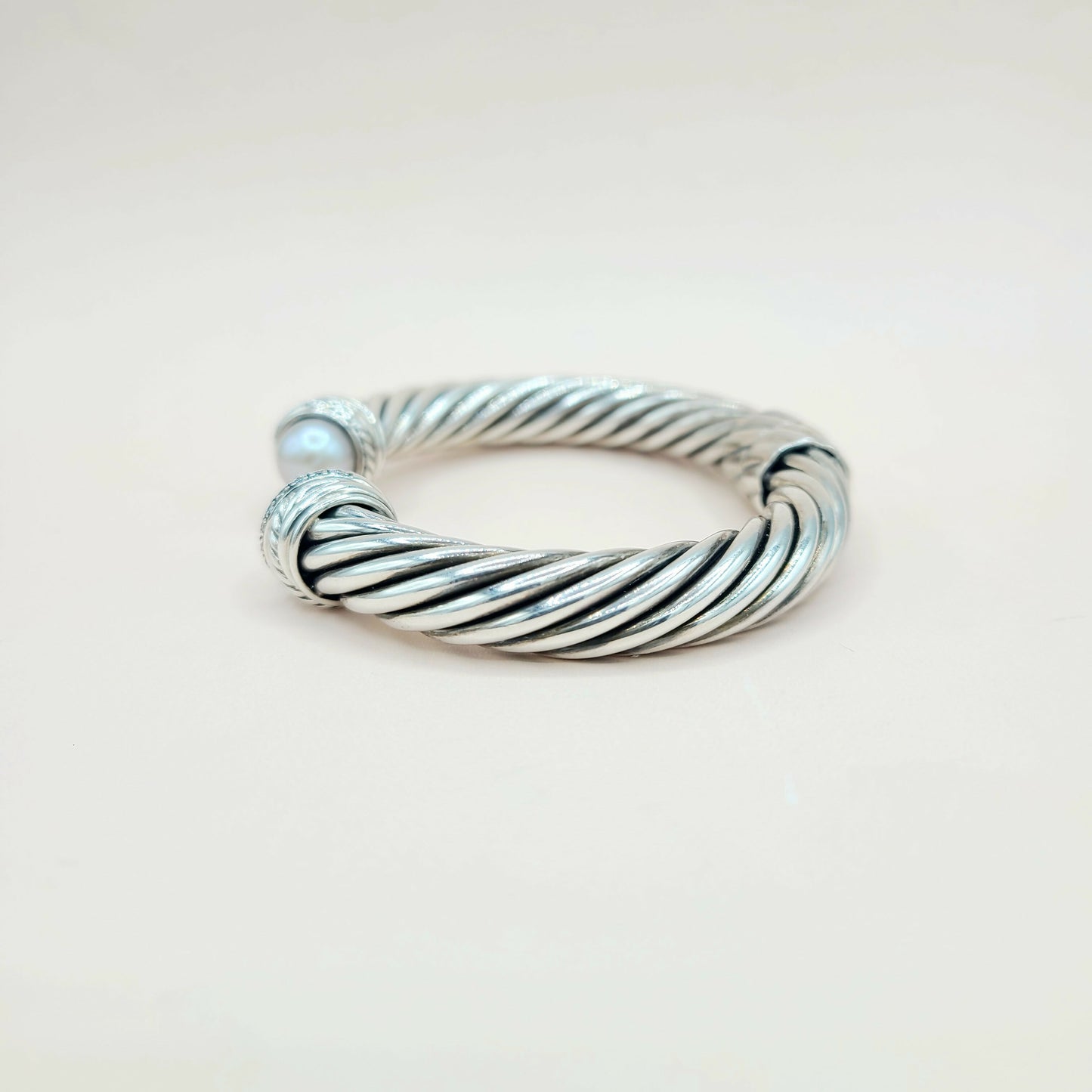    David Yurman 10mm Crossover Grey Pearl Diamonds Bracelet