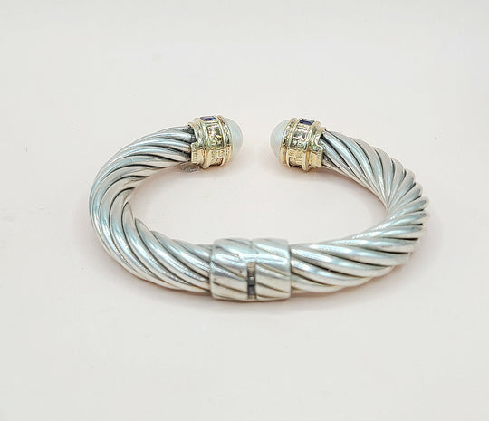 side view David Yurman 10mm Renaissance Pearl, Iolite & 14K Gold Bracelet