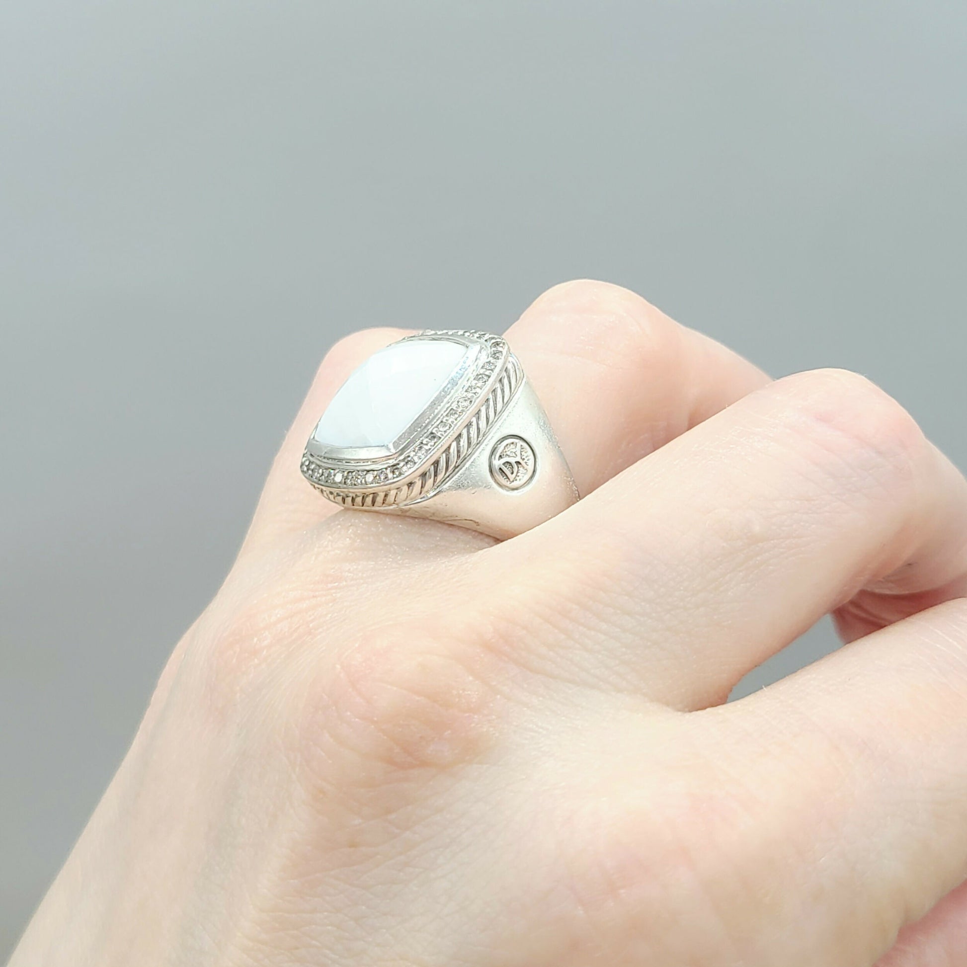 David Yurman Albion White Agate Diamond Ring 15mm Certified Pre-Owned  AYW Luxury #