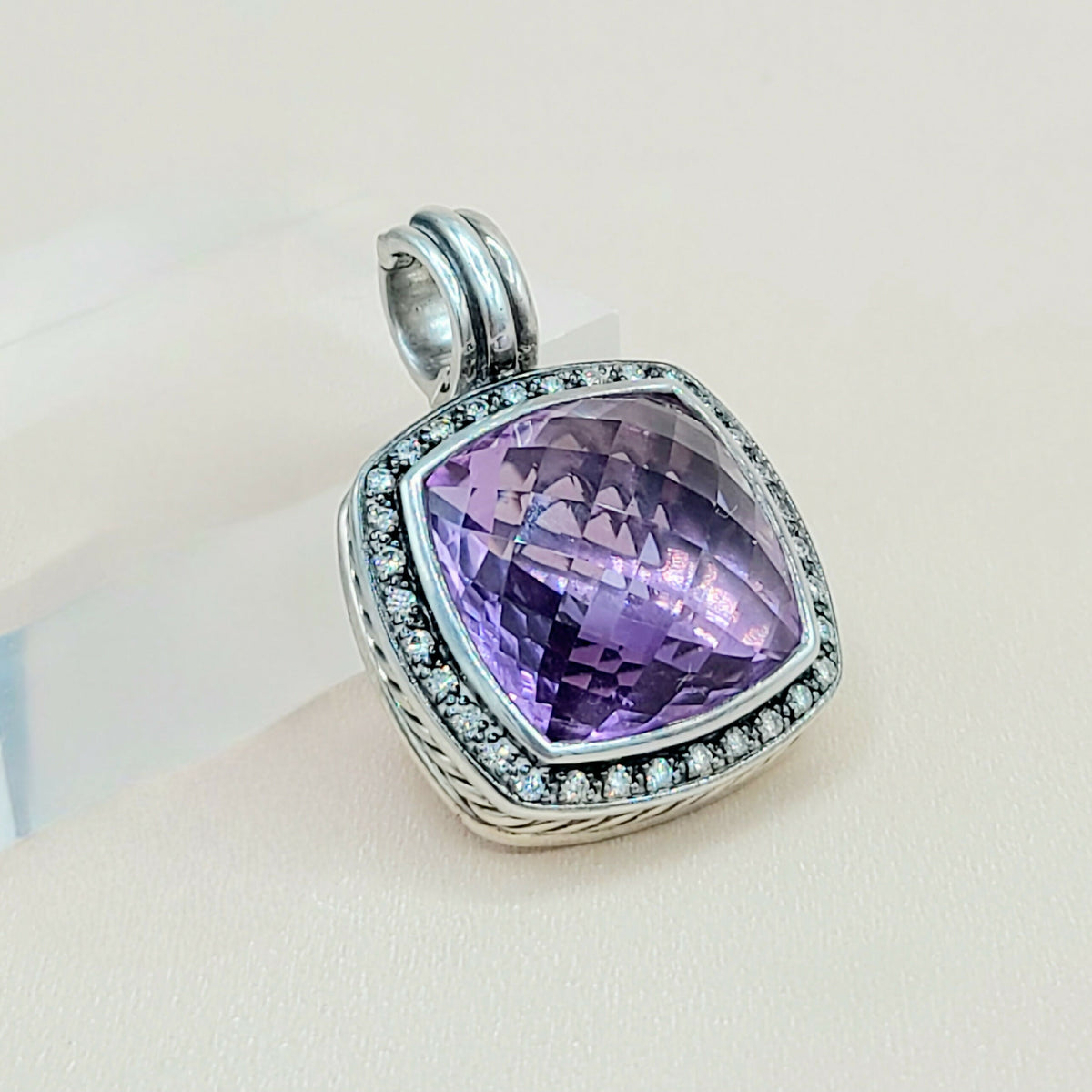  David-Yurman-Albion-Moonlight-Ice 17mm-Amethyst &-Diamond-Pendant