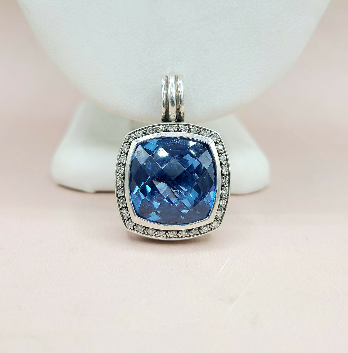  David-Yurman-Albion-Moonlight-Ice 17mm-Hampton-Blue-Topaz-& Diamond-Pendant