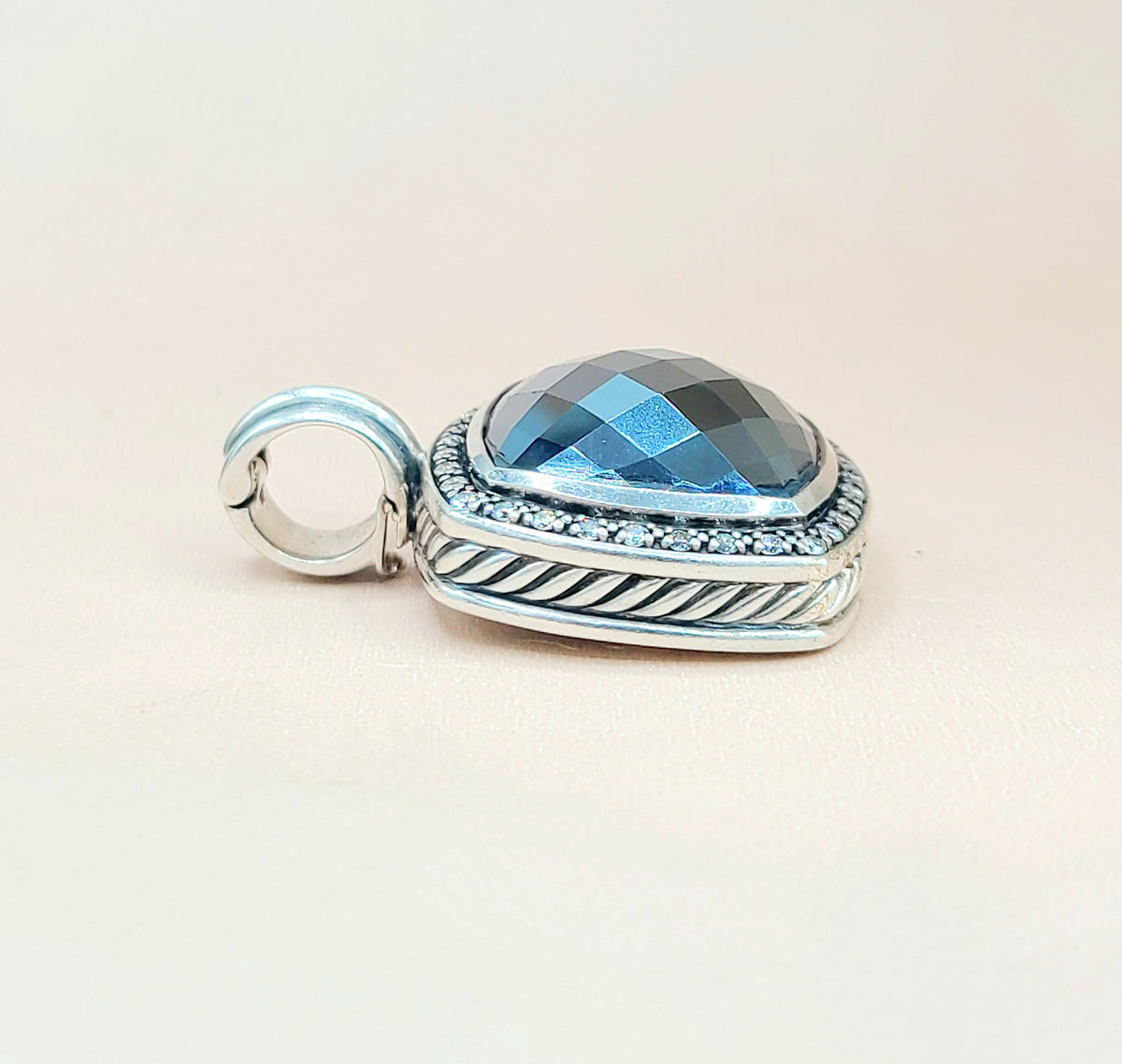  David-Yurman-Albion 17mm-Hematite-& Diamond Moonlight-Ice-Pendant-Enhancer