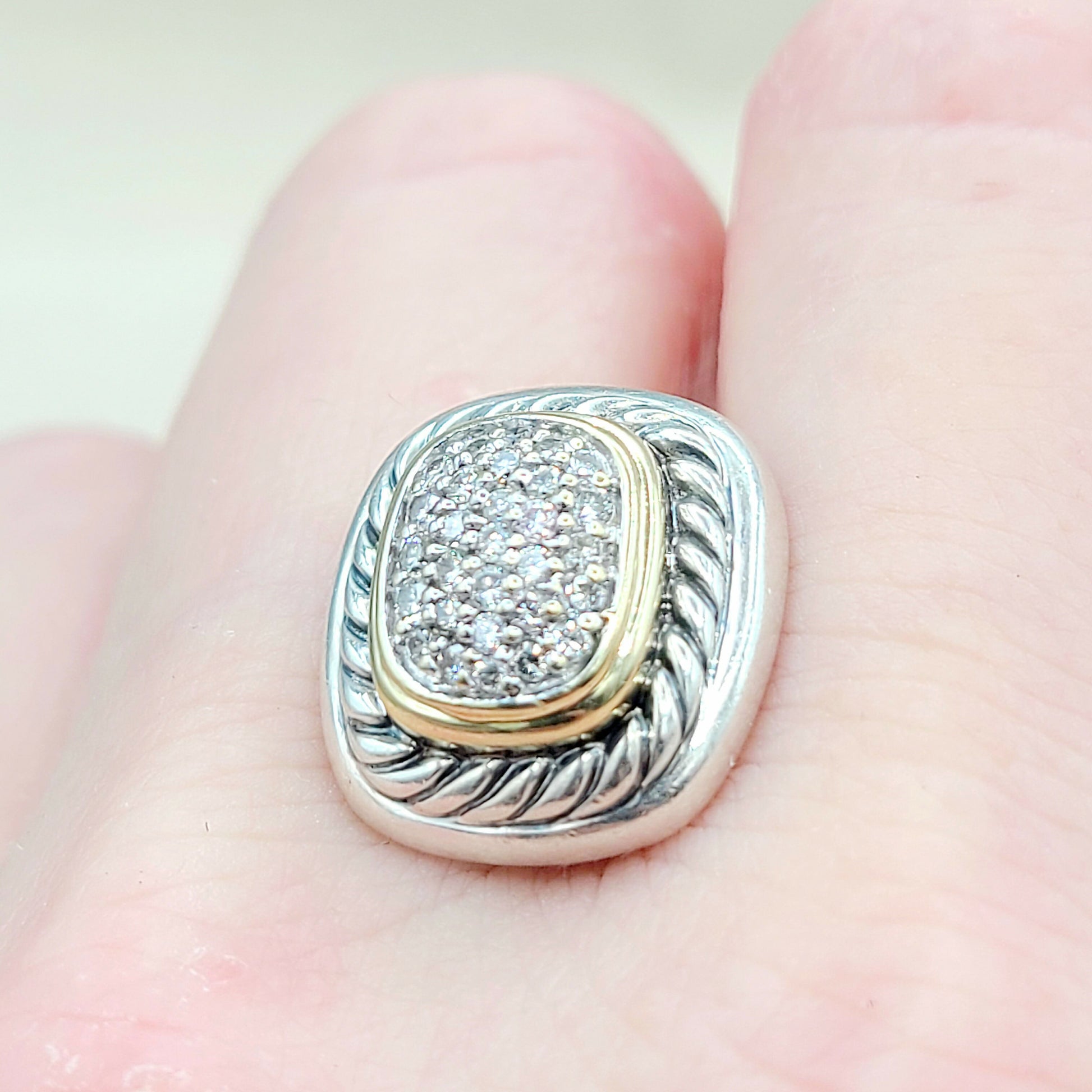 David Yurman Albion Earrings With Diamonds And Gold