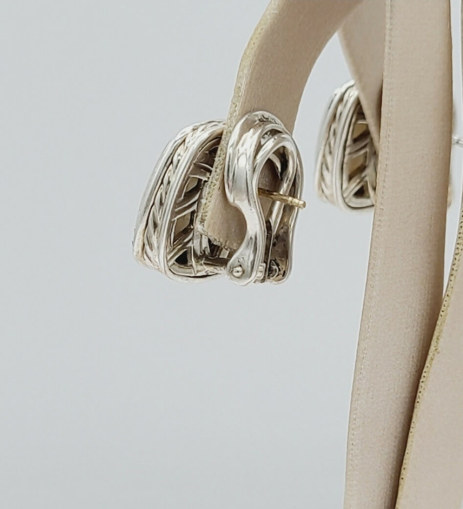  David Yurman Albion Mother of Pearl Diamond Earrings, 11mm
