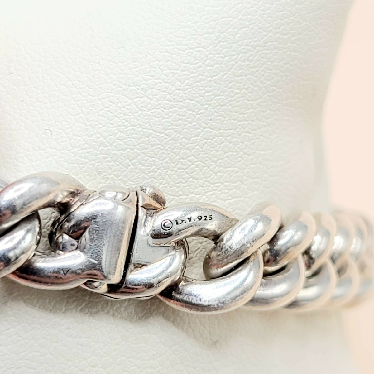 hallmark of David Yurman Belmont Curb Link Pavé ID Bracelet With Diamonds , 8mm
