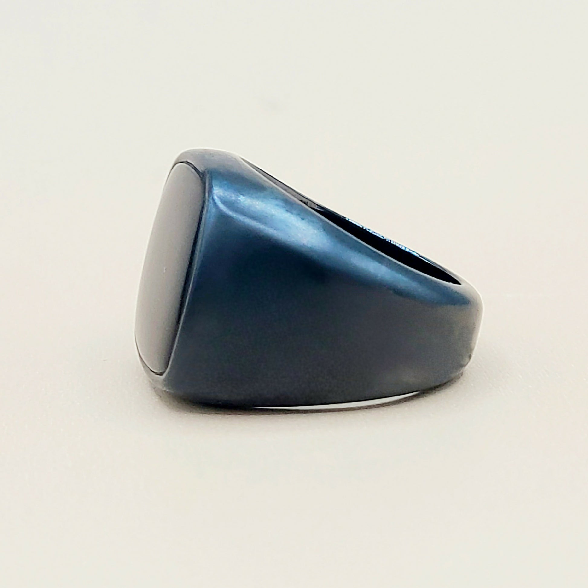 David Yurman Titanium Signet Ring Black Onyx | Certified Pre-Owned  AYW Luxury #