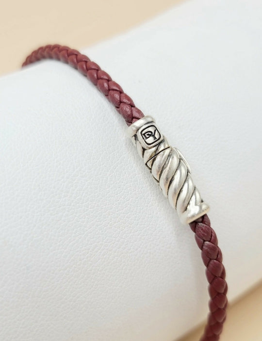 hallmak od David Yurman Cable Classics ID Bracelet In Sterling Silver and Red Leather