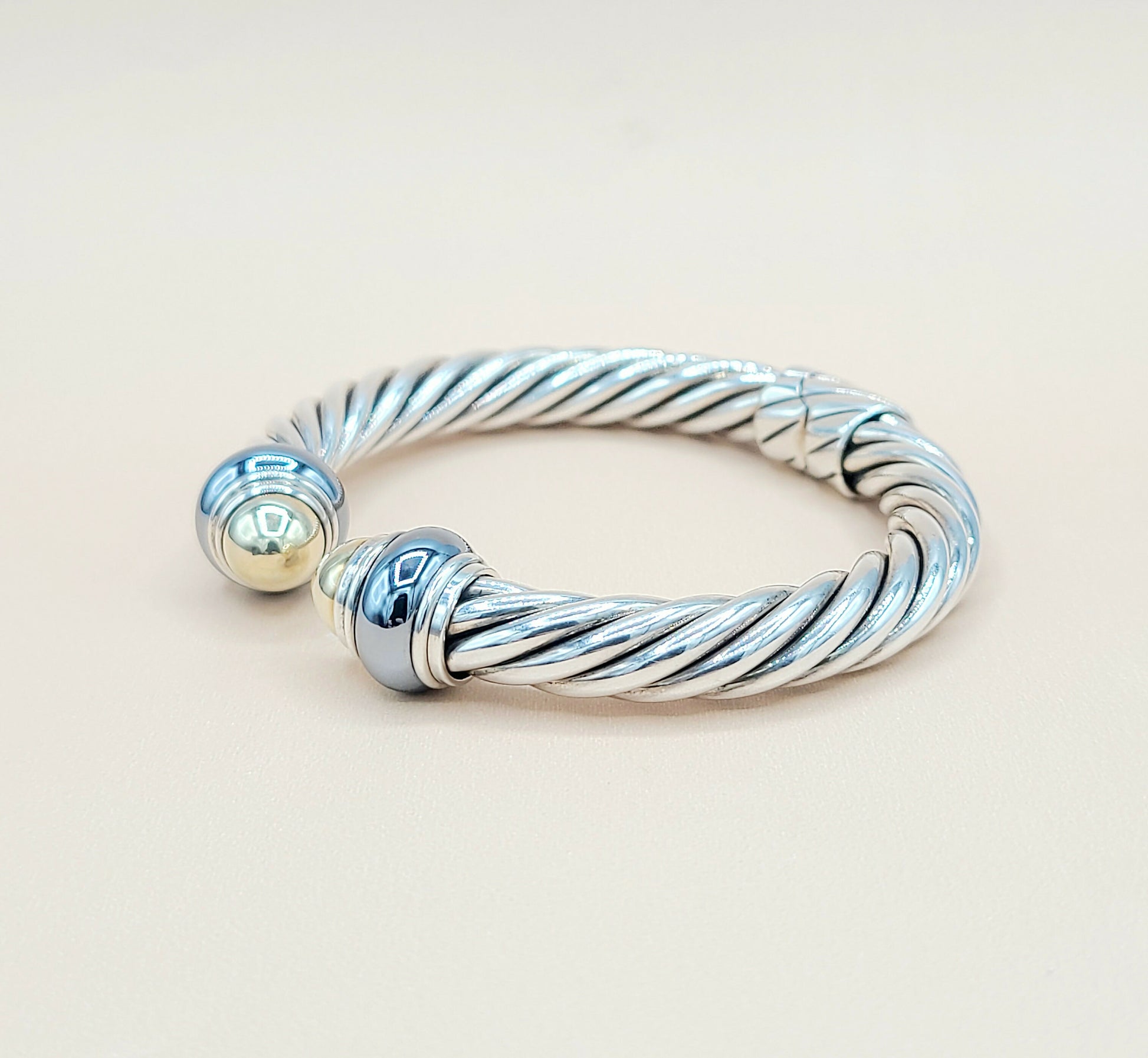 David Yurman Hematite Rondelle Gold Dome Cable Bracelet | Certified  AYW Luxury #
