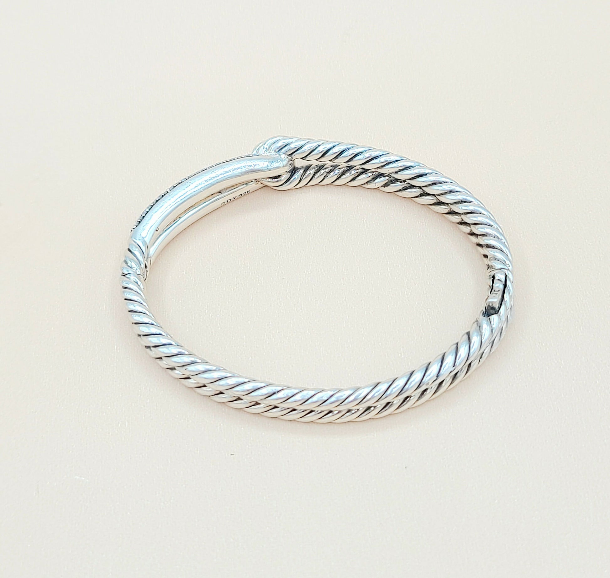    David Yurman Labyrinth Single Loop Diamond Bracelet