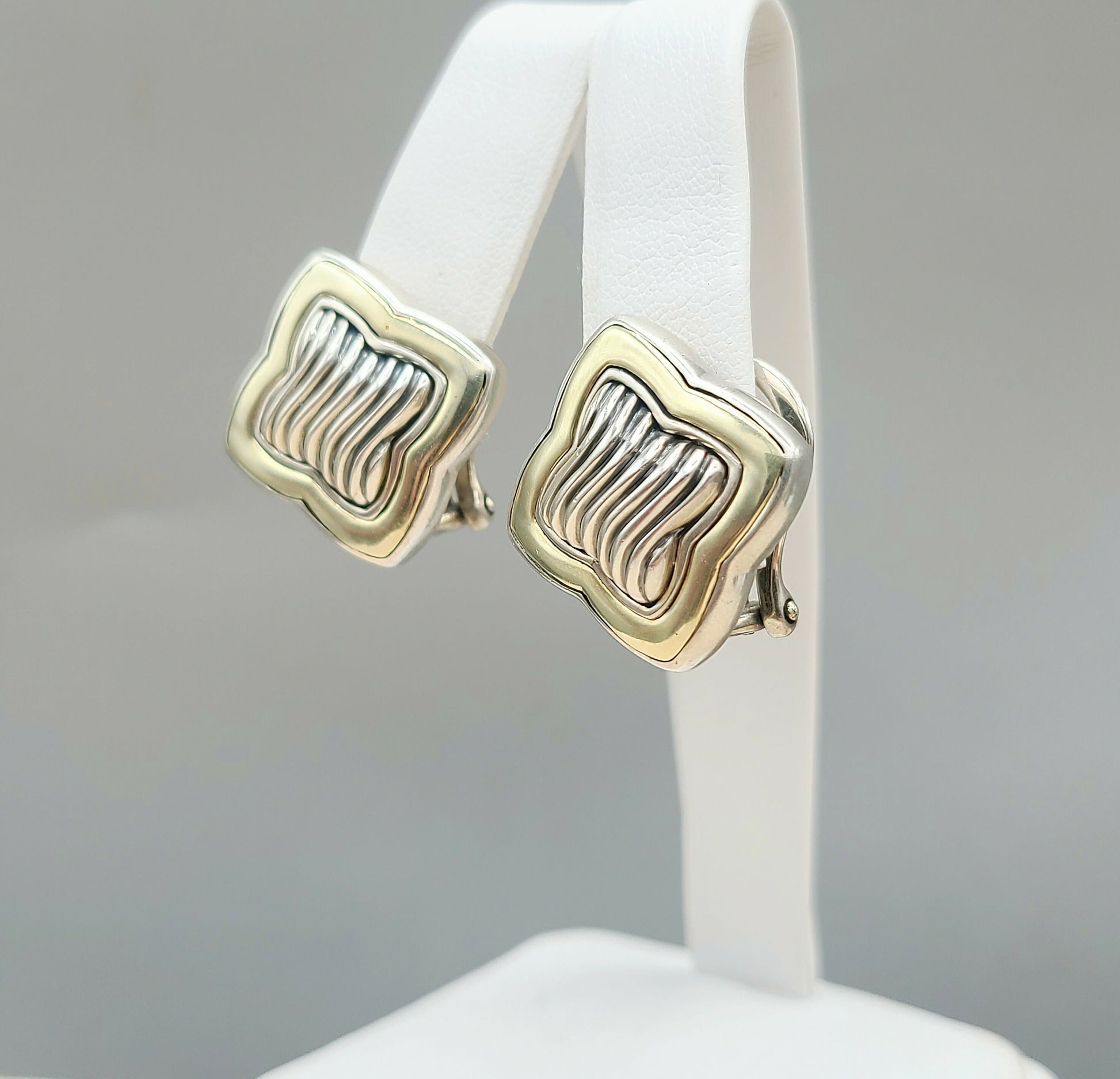 David Yurman Large Thoroughbred Quatrefoil Earrings With Gold