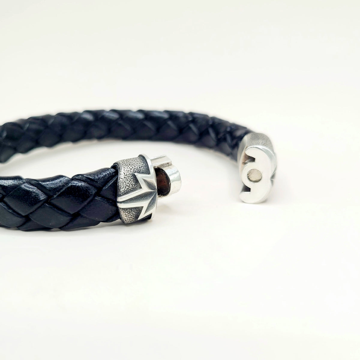 David Yurman Maritime North Star ID Bracelet Sterling Silver Black Leather 12.5mm Medium