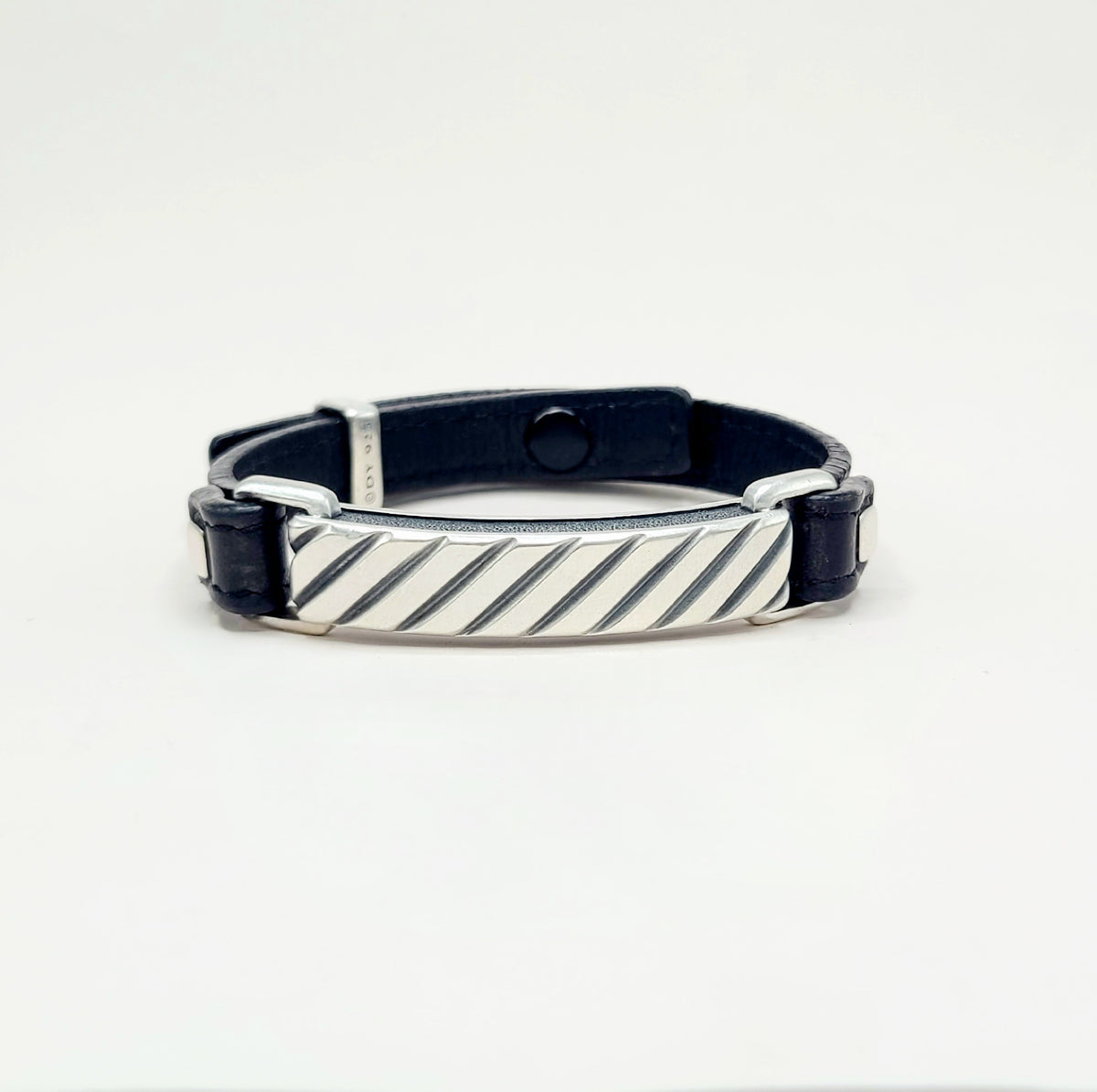 David Yurman Modern Cable Leather ID Bracelet Sterling Silver Black Leather 10.5mm Medium