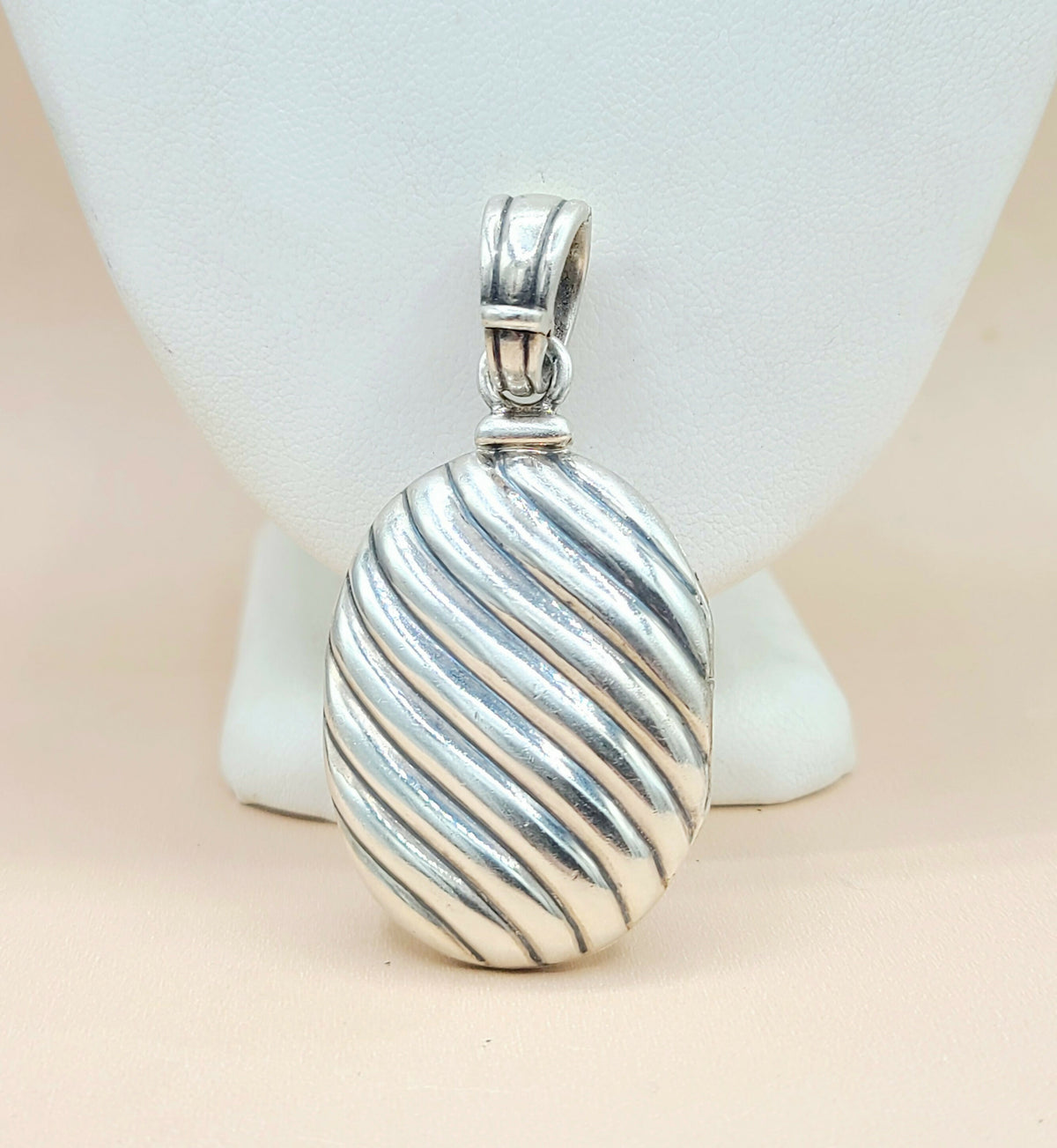  David Yurman-Oversized Sculpted Locket-Silver & 18k