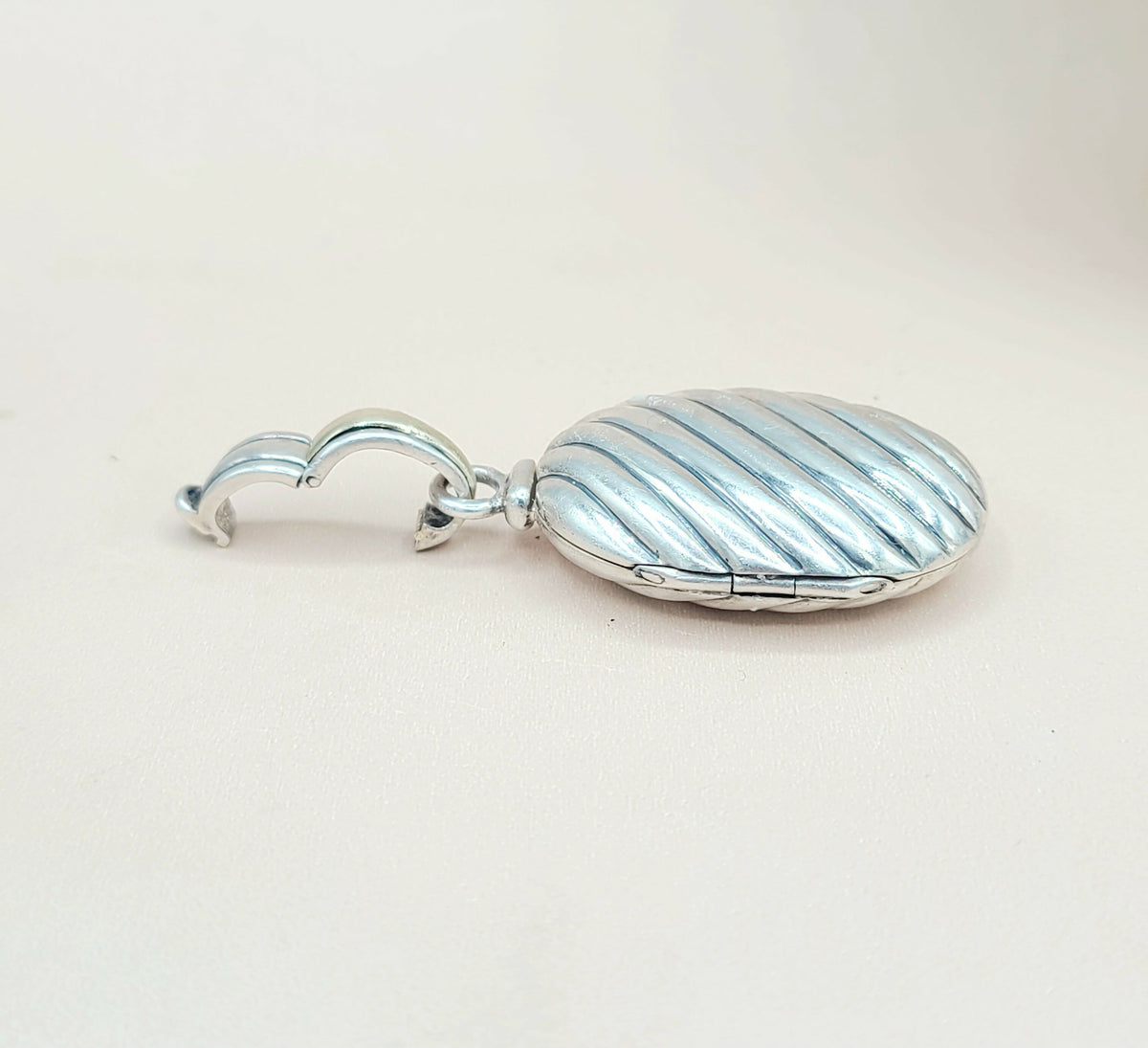  David Yurman-Oversized Sculpted Locket-Silver & 18k