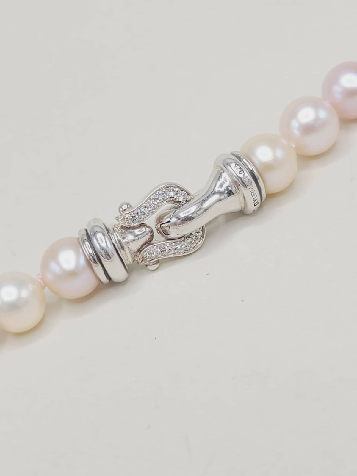 slasp of David Yurman Pearl Strand Buckle Necklace With Diamonds