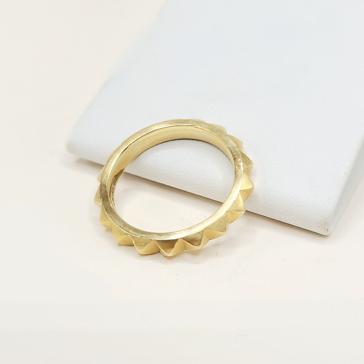 David Yurman Pyramid Band Ring 18K Yellow Gold 4mm Size 11