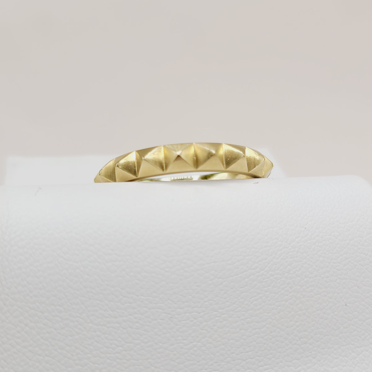 David Yurman Pyramid Band Ring 18K Yellow Gold 4mm Size 11