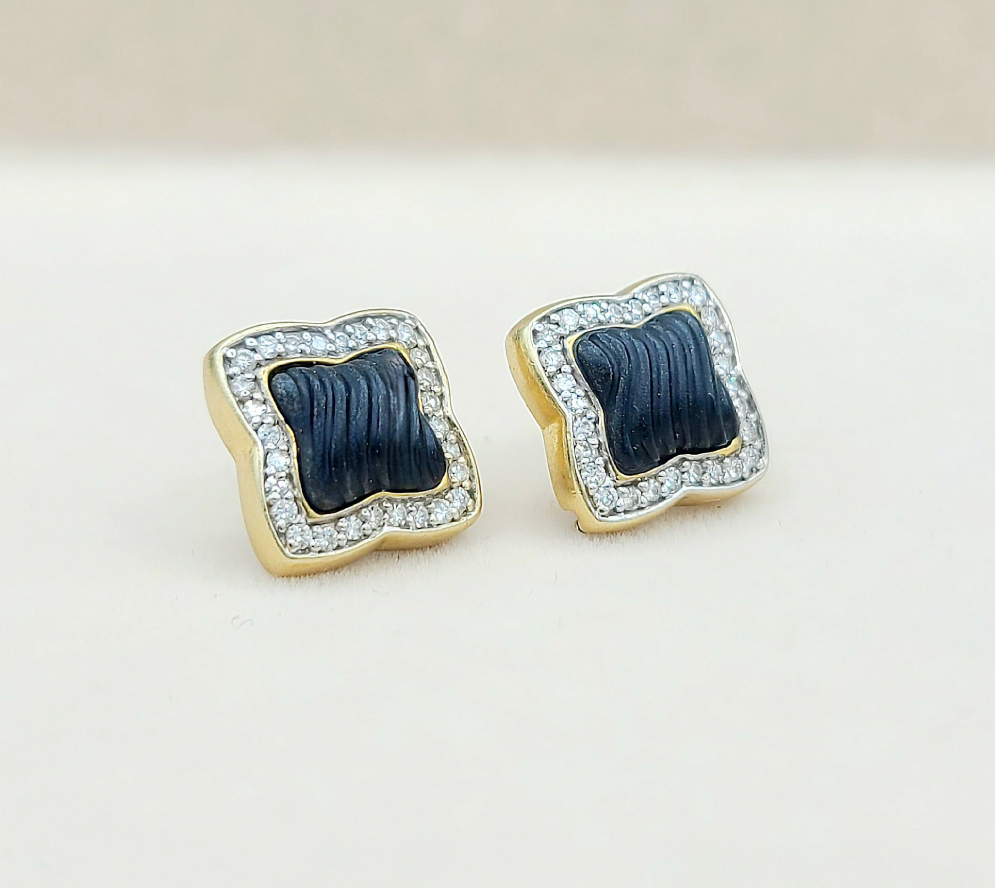 David Yurman Quatrefoil Carved Black Onyx Diamond Earrings in Solid 18k Gold