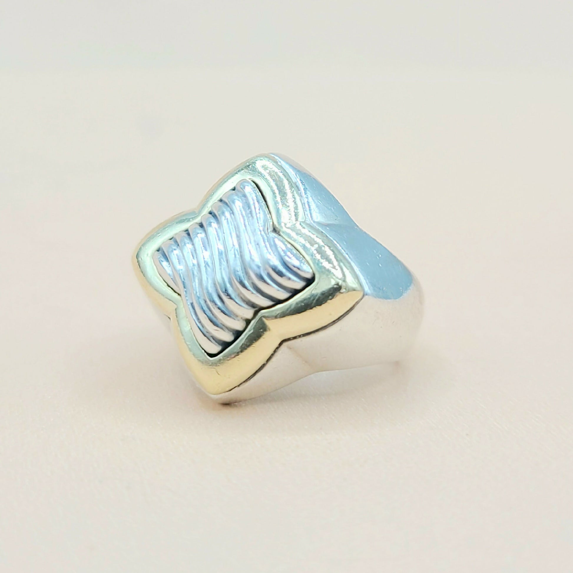 David Yurman Quatrefoil Sculpted Ring Silver & Gold | Certified   AYW Luxury #