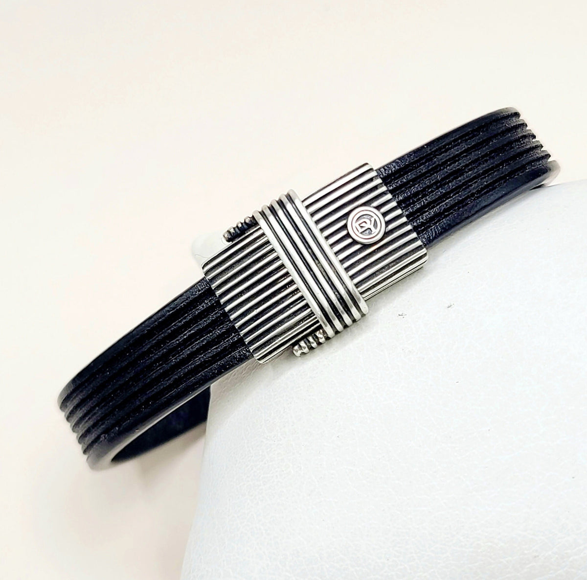 David Yurman Royal Cord ID Bracelet Black Leather Sterling Silver 11.5mm Medium