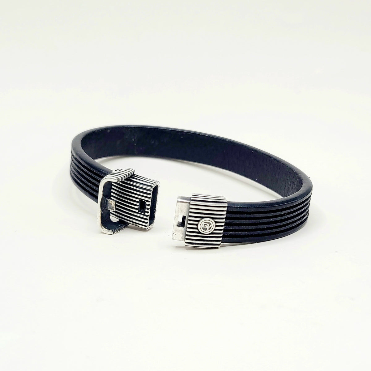 David Yurman Royal Cord ID Bracelet Black Leather Sterling Silver 11.5mm Medium