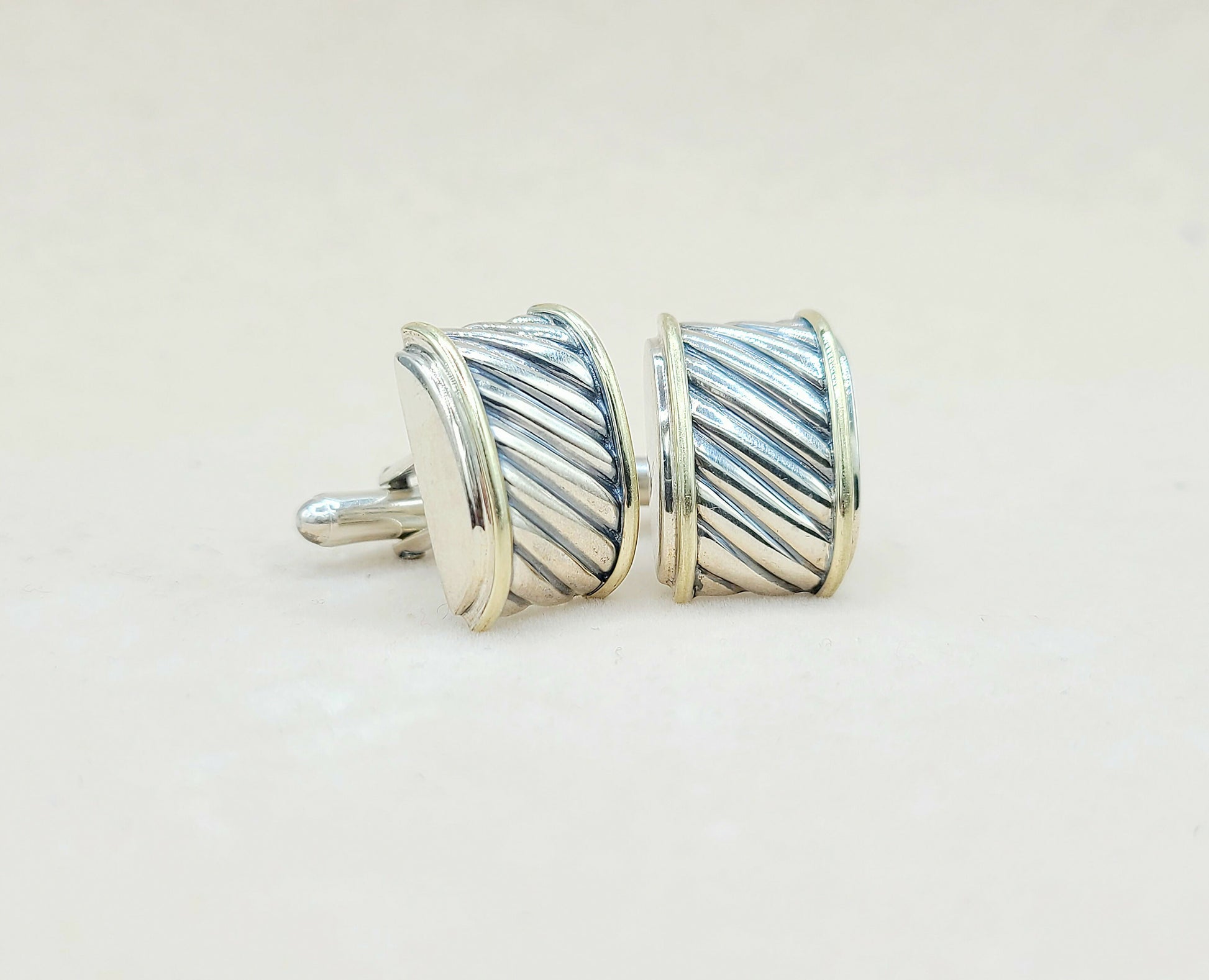 David Yurman Silver Thoroughbred Cable Cufflinks | Certified Pre-Owned  AYW Luxury #