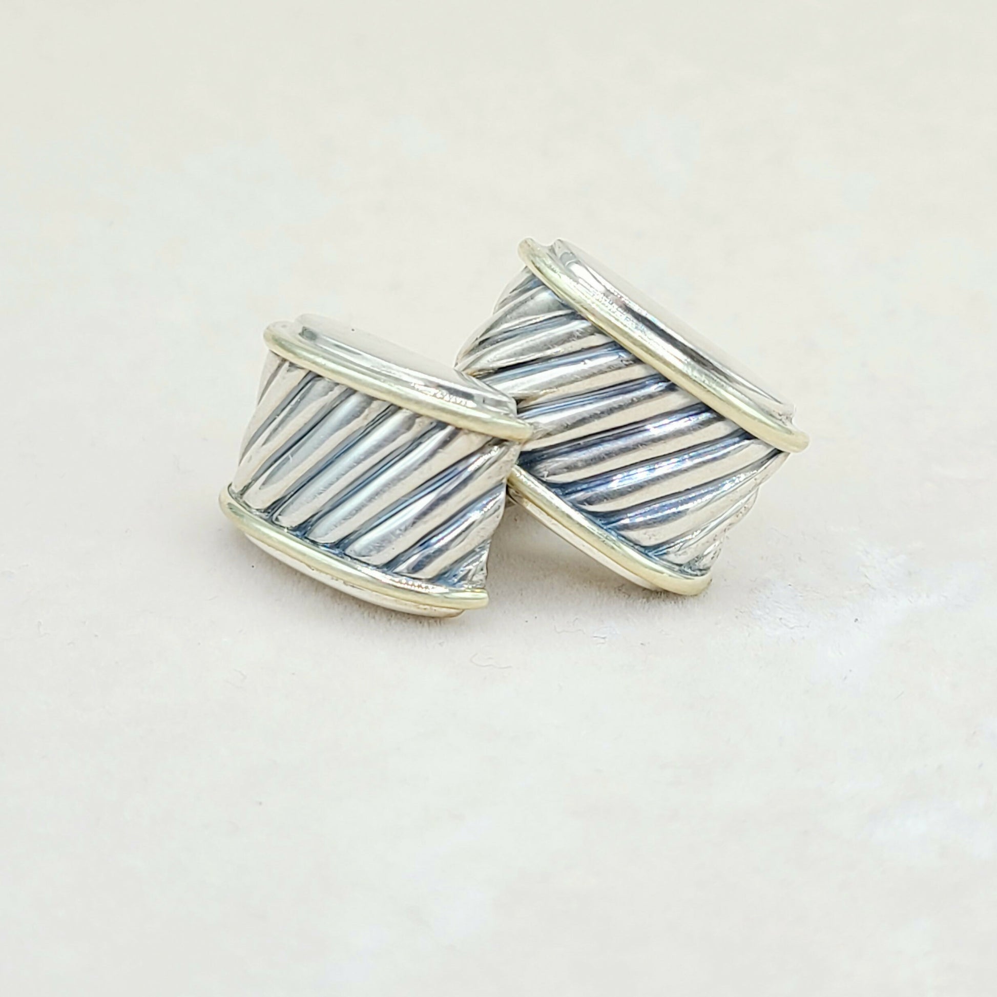 David Yurman Silver Thoroughbred Cable Cufflinks | Certified Pre-Owned  AYW Luxury #