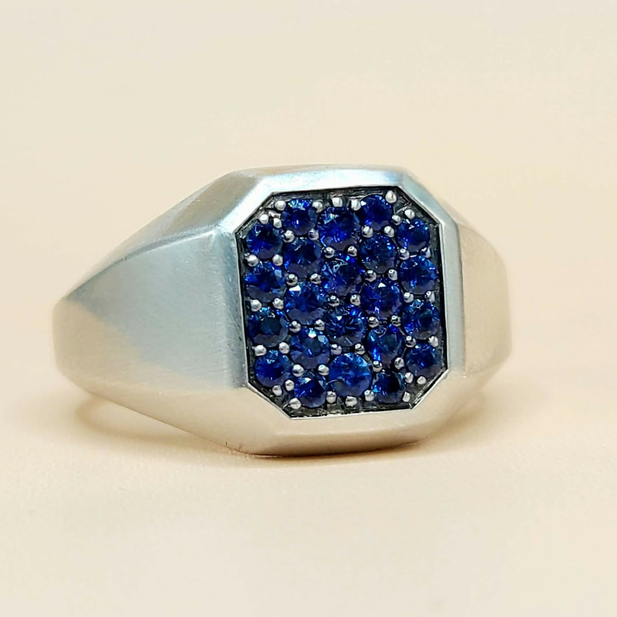 David Yurman Streamline Blue Sapphire Signet Ring Sterling Silver 0.85 TCW 