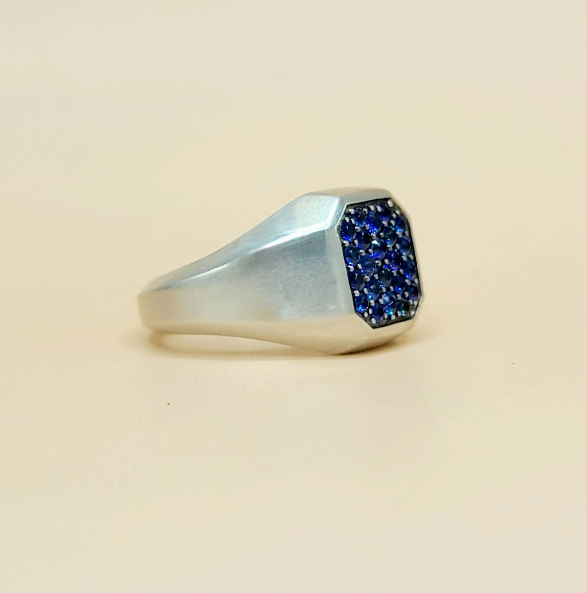 David Yurman Streamline Blue Sapphire Signet Ring Sterling Silver 0.85 TCW 