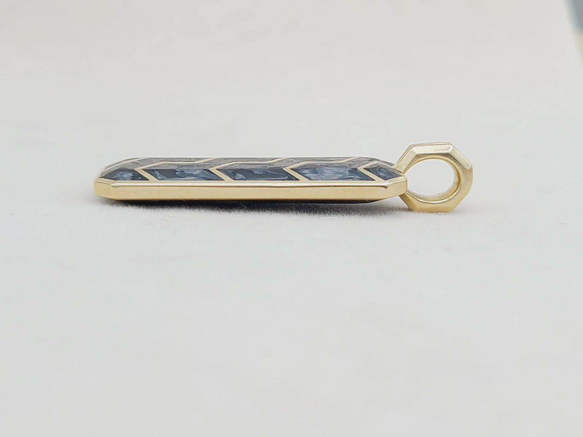 side view of David Yurman Streamline Ingot Amulet With Forged Carbon in 18k Gold, 43mm