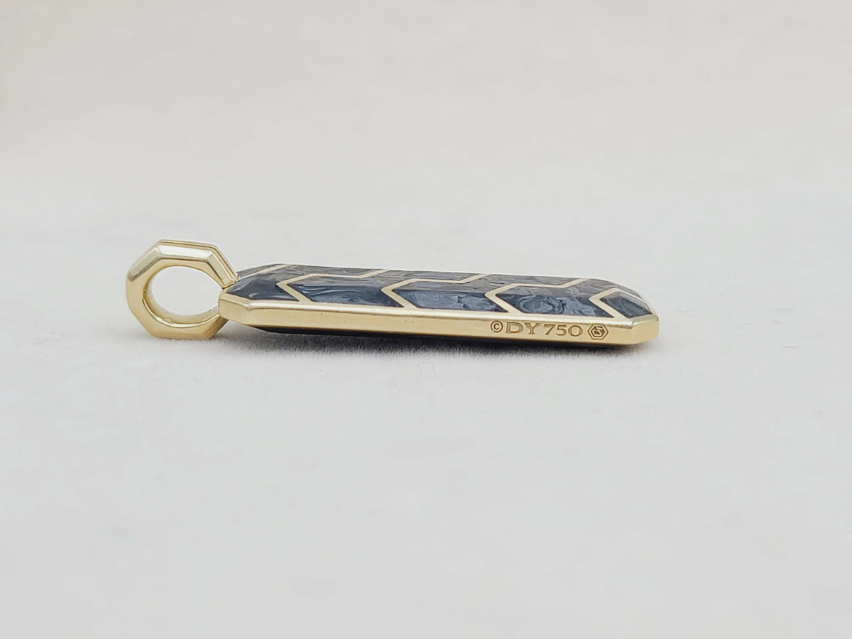 hallmark of David Yurman Streamline Ingot Amulet With Forged Carbon in 18k Gold, 43mm